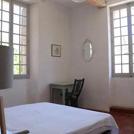 Mas Provencal Holiday home Althen-des-Paluds